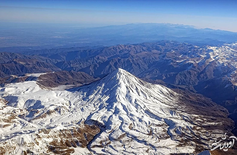 آزاده مختاری / دماوند